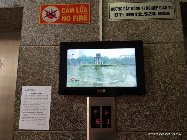 Quảng cáo LCD trong thang máy các tòa nhà. Ảnh: Brandcom