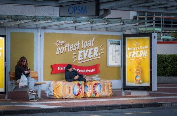 Quảng cáo nhà chờ xe buýt – những chiến dịch ấn tượng