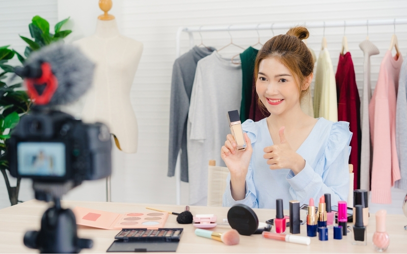 Quảng cáo KOL/KOC: Xu hướng hot năm 2025