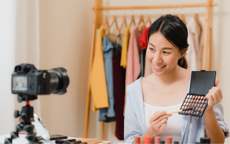 Quảng cáo KOL/KOC: Xu hướng hot năm 2025