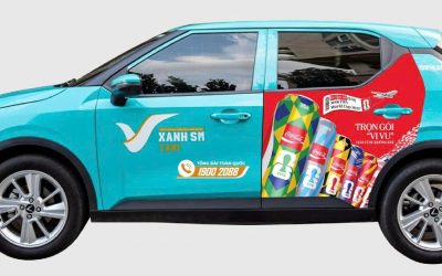 Quảng cáo decal hai cánh cửa sau của xe Green SM mới nhất 2026