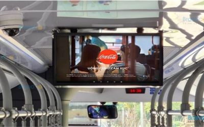 Quảng cáo màn LCD trên VinBus tiếp cận khách hàng trong suốt hành trình